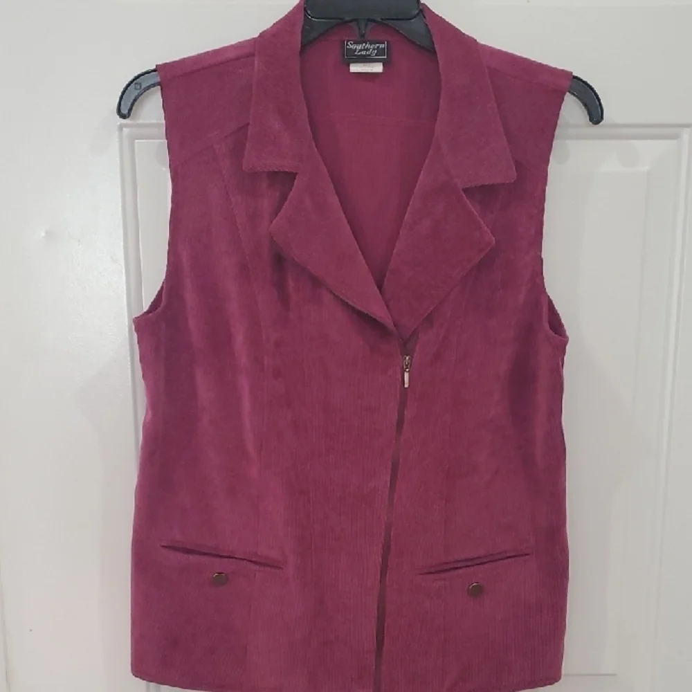 Southern Lady Corduroy Vest - Deep Pink